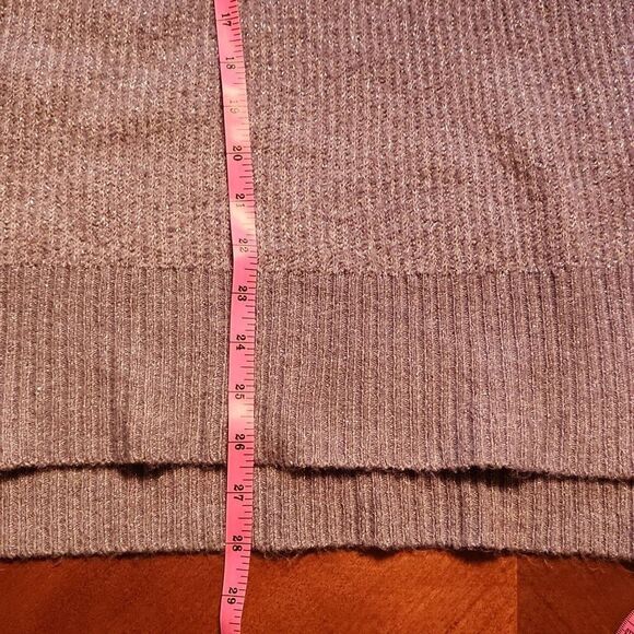 Nine West V-Neck Metallic Tunic Knit Sweater Bundle, Medium, Pink & Silver Grey - Picture 4 of 7